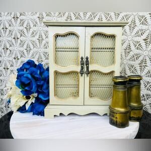 Cream and Gold Taiwan Republic of China 4 drawer Jewelry Box